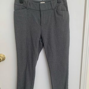Gray ankle pants size 6